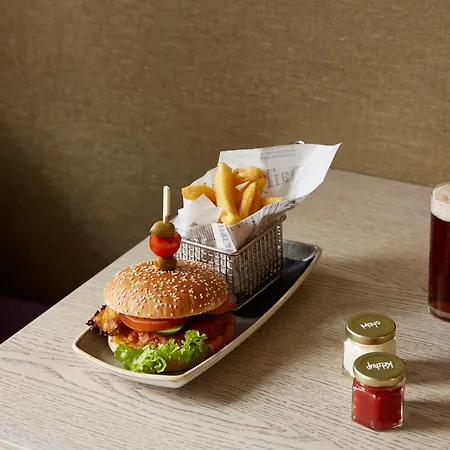 Indigo - - Victoriaplatz By Ihg מלון 4*