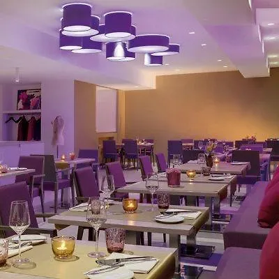 杜塞尔多夫胜利广场靛蓝酒店