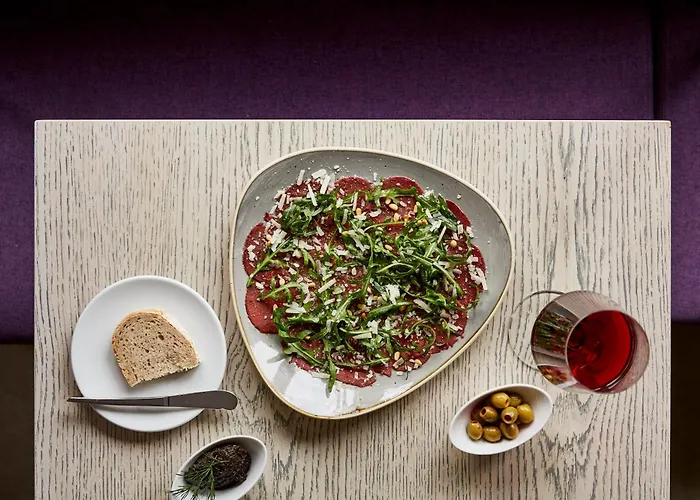 인디고 - 빅토리아플랏츠 4*