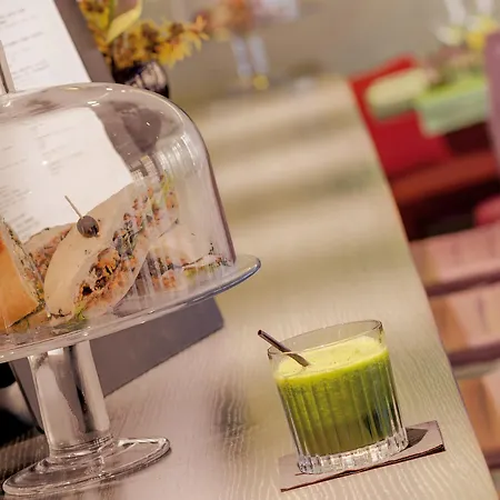Indigo - - Victoriaplatz Hotel 4*