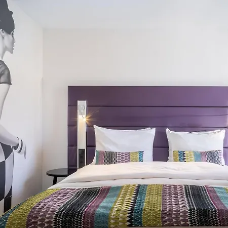 Hotel Indigo - - Victoriaplatz 4*