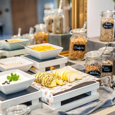 Indigo - - Victoriaplatz Hotel 4*