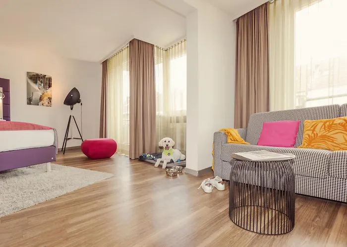 Indigo - - Victoriaplatz By Ihg מלון 4*